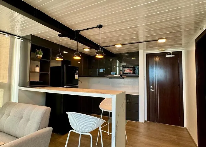 Modern Spacious Loft In The Heart Of * Себу