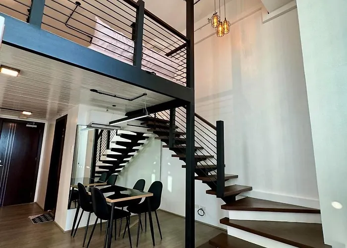 Modern Spacious Loft In The Heart Of Себу